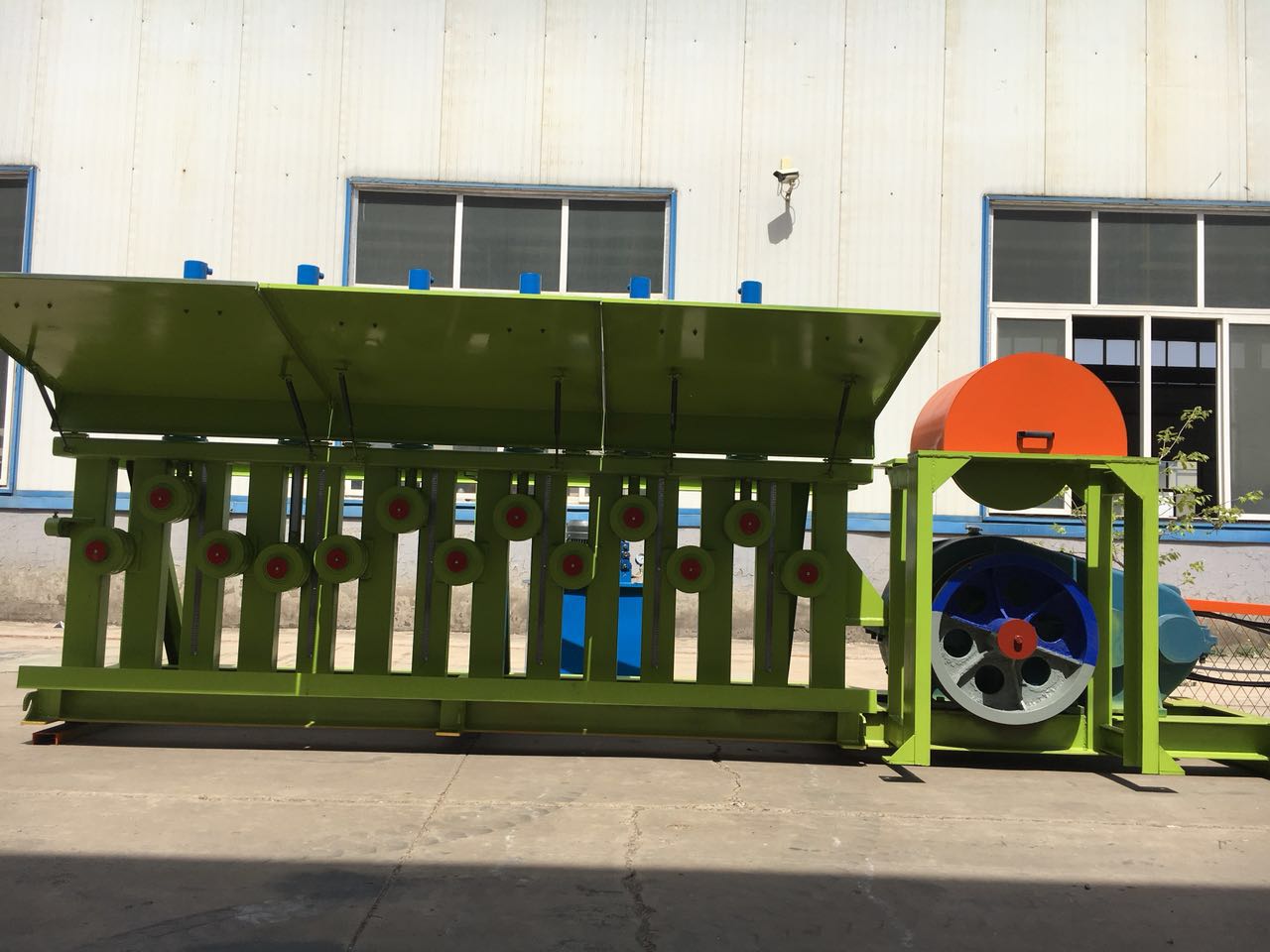 1682491409610842.jpg 液壓延伸機 (2).jpg